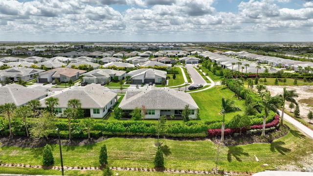 11527 SW Viridian Boulevard, Port St. Lucie, FL 34987