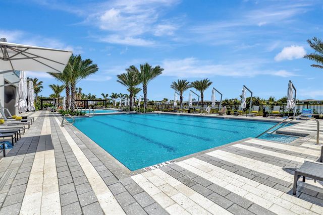 11527 SW Viridian Boulevard, Port St. Lucie, FL 34987
