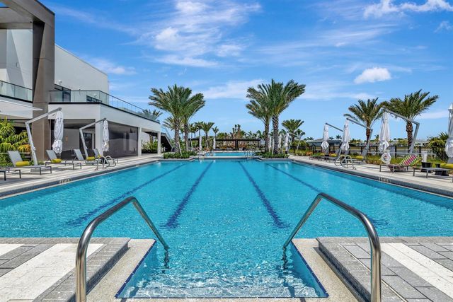 11527 SW Viridian Boulevard, Port St. Lucie, FL 34987