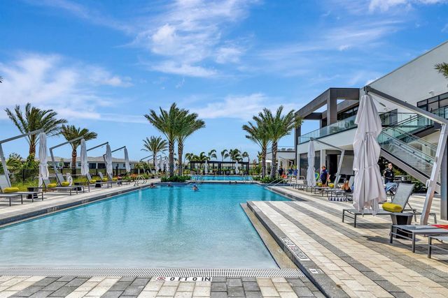 11527 SW Viridian Boulevard, Port St. Lucie, FL 34987