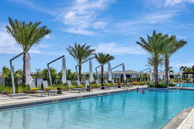 11527 SW Viridian Boulevard, Port St. Lucie, FL 34987