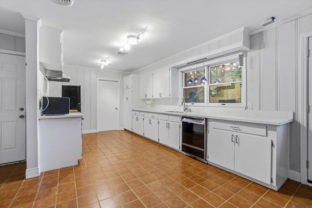 710 Broadmoor Ave, Baton Rouge, LA 70815