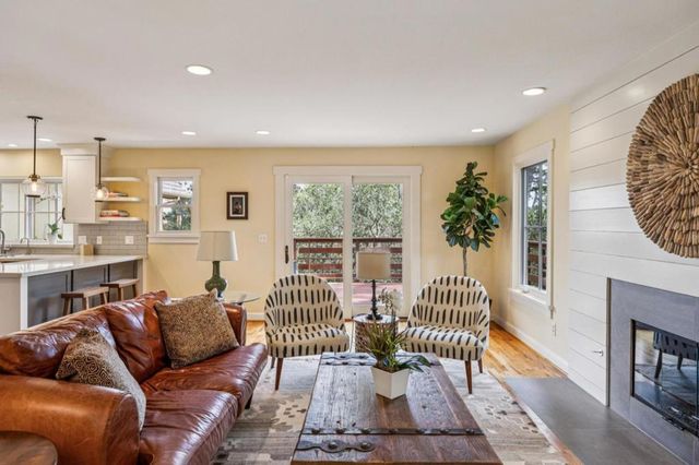 471 Dry Creek Road, Monterey, CA 93940