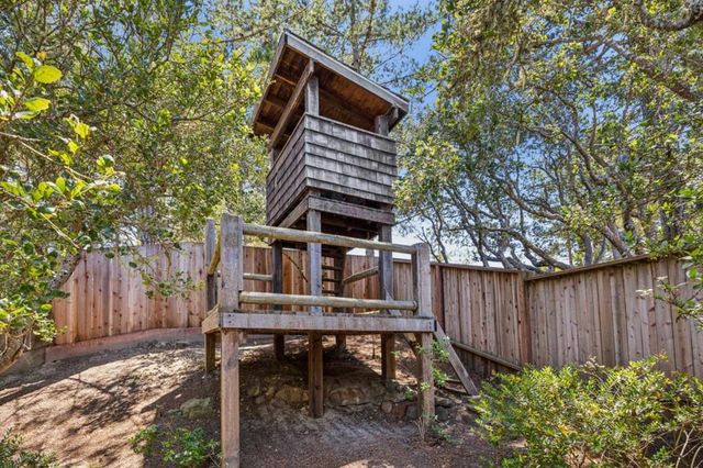 471 Dry Creek Road, Monterey, CA 93940