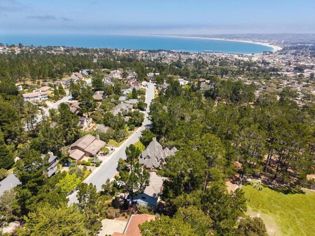 471 Dry Creek Road, Monterey, CA 93940