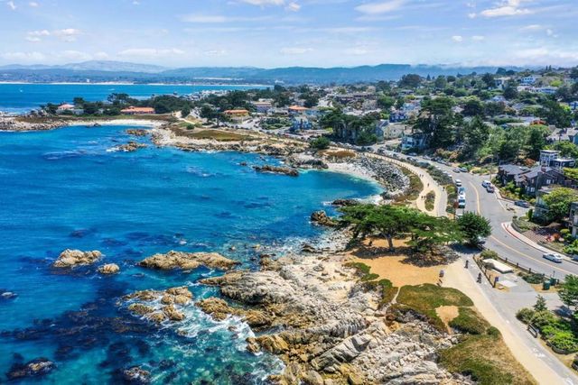 471 Dry Creek Road, Monterey, CA 93940