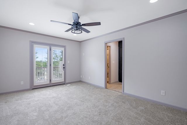 12 Magnolia Sq, Clarksville, TN 37043
