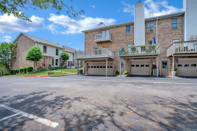 12 Magnolia Sq, Clarksville, TN 37043