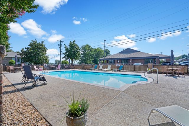 12 Magnolia Sq, Clarksville, TN 37043