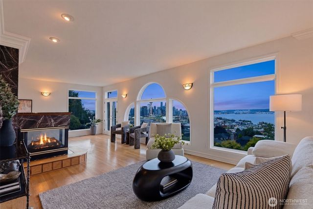 511 W Highland Drive, Seattle, WA 98119