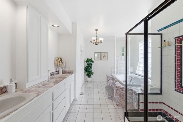 511 W Highland Drive, Seattle, WA 98119