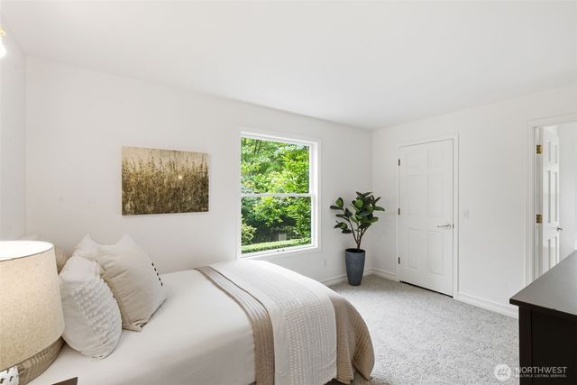 511 W Highland Drive, Seattle, WA 98119