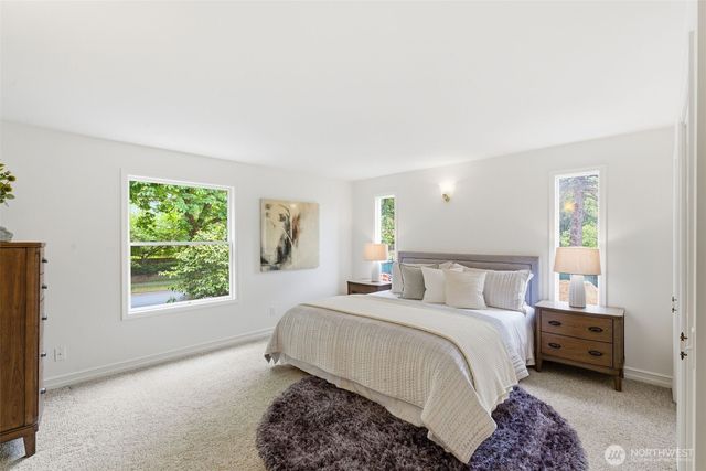 511 W Highland Drive, Seattle, WA 98119