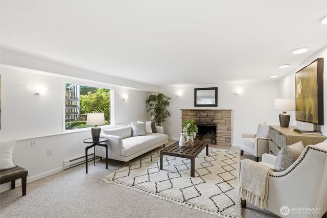 511 W Highland Drive, Seattle, WA 98119