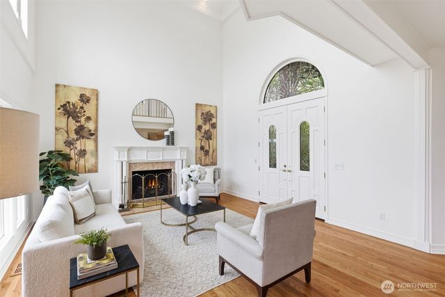 511 W Highland Drive, Seattle, WA 98119