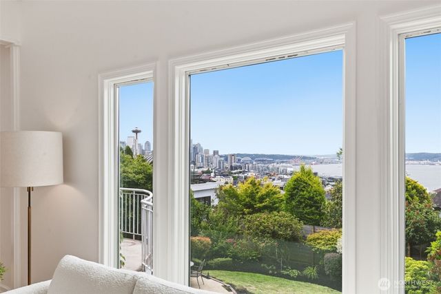 511 W Highland Drive, Seattle, WA 98119