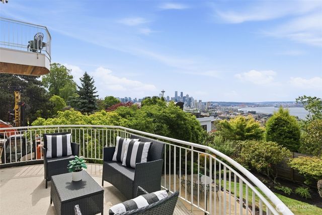 511 W Highland Drive, Seattle, WA 98119