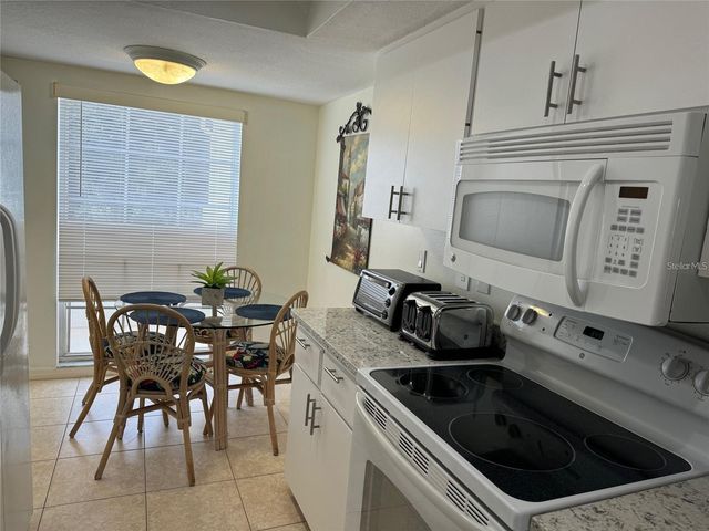 5246 WEDGEWOOD LANE 60, Sarasota, FL 34235