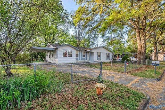 3705 South Westdale Court SW, Huntsville, AL 35805