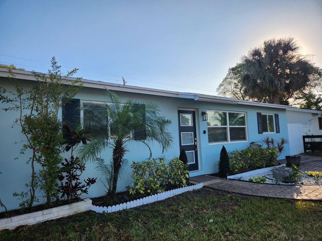 3546 Betty Ann Court E, Palm Beach Gardens, FL 33403