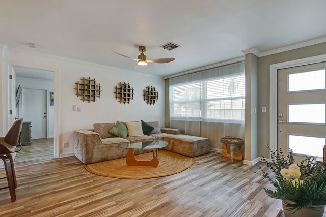 3546 Betty Ann Court E, Palm Beach Gardens, FL 33403