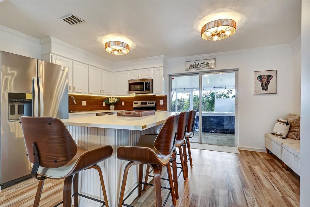 3546 Betty Ann Court E, Palm Beach Gardens, FL 33403