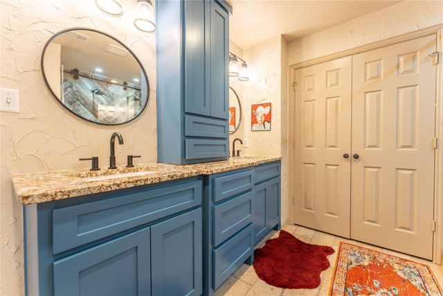 523 W 1st Street, Justin, TX 76247