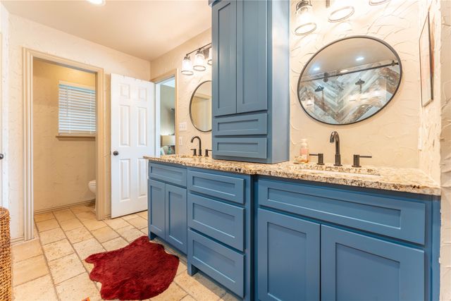 523 W 1st Street, Justin, TX 76247