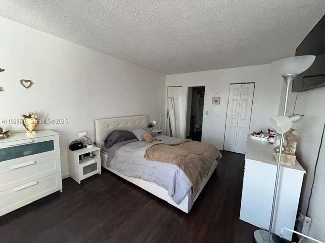 13499 Biscayne Boulevard 1206, North Miami, FL 33181