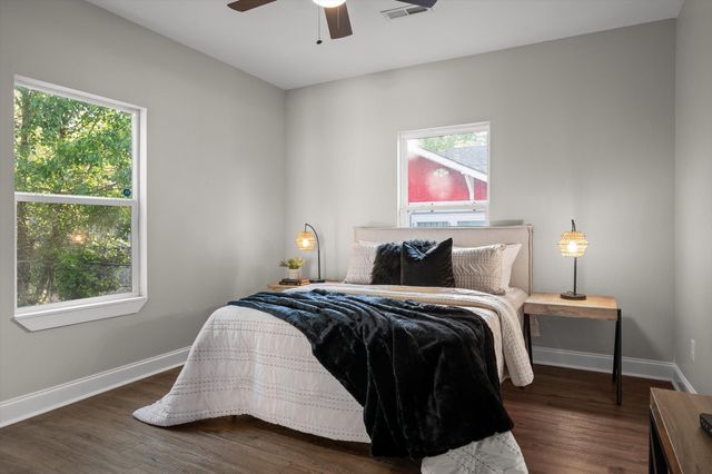 1703 E 14th Street, Chattanooga, TN 37404