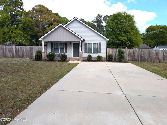 1086 Mille Avenue SW, Calabash, NC 28467