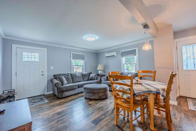 41 W 6th Street, Patchogue, NY 11772