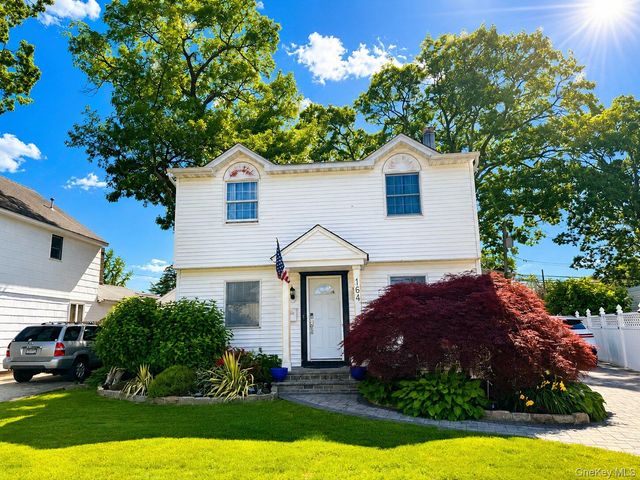 164 Gordon Road, Valley Stream, NY 11581