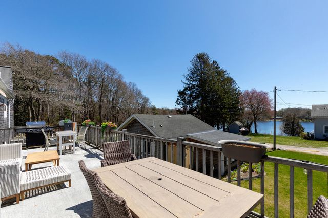 6 Scottsdale Road, Centerville, MA 02632