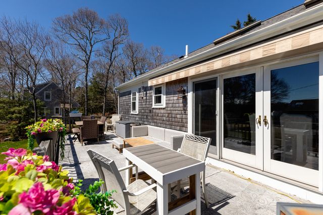 6 Scottsdale Road, Centerville, MA 02632