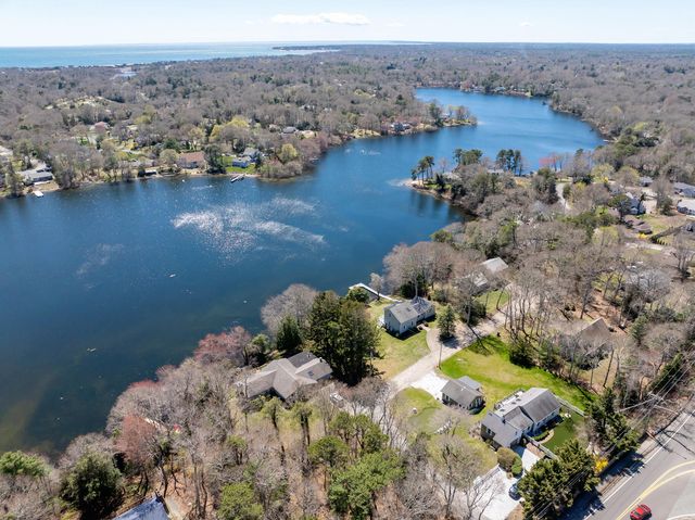6 Scottsdale Road, Centerville, MA 02632