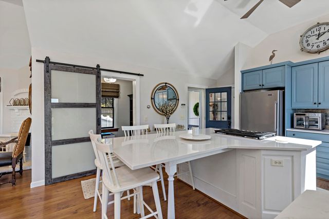 6 Scottsdale Road, Centerville, MA 02632