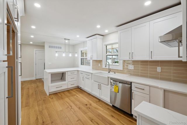 17018 WHITE HAVEN Drive, Northville Twp, MI 48168