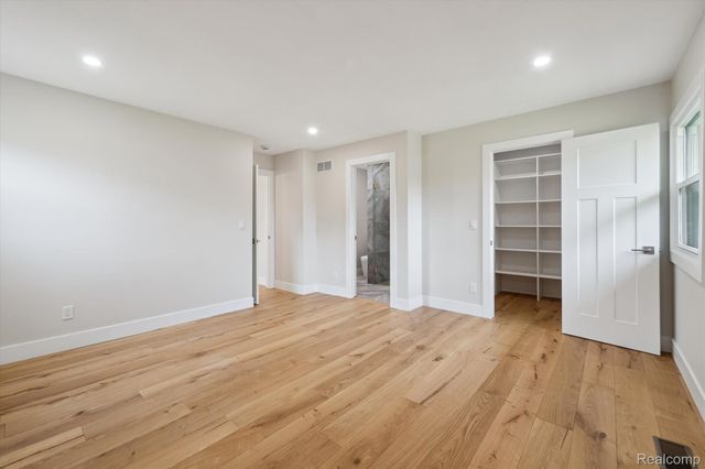 17018 WHITE HAVEN Drive, Northville Twp, MI 48168