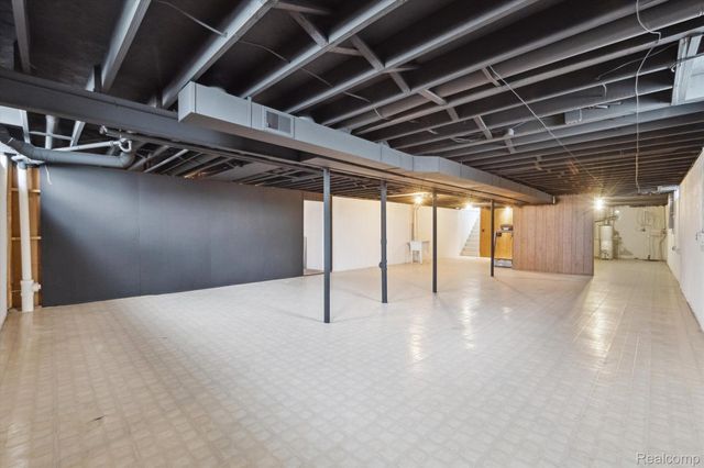 17018 WHITE HAVEN Drive, Northville Twp, MI 48168