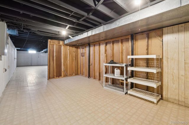 17018 WHITE HAVEN Drive, Northville Twp, MI 48168