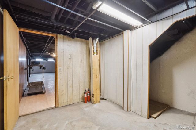 17018 WHITE HAVEN Drive, Northville Twp, MI 48168