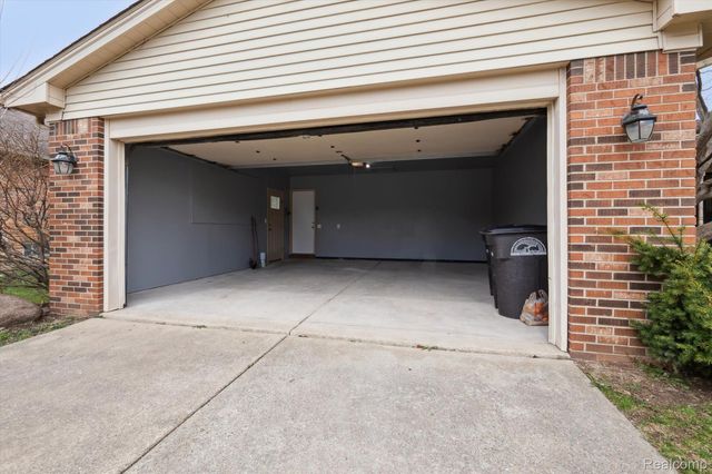 17018 WHITE HAVEN Drive, Northville Twp, MI 48168
