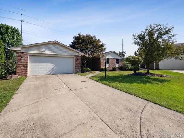 17018 WHITE HAVEN Drive, Northville Twp, MI 48168