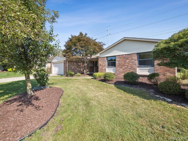 17018 WHITE HAVEN Drive, Northville Twp, MI 48168