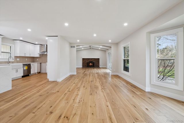 17018 WHITE HAVEN Drive, Northville Twp, MI 48168