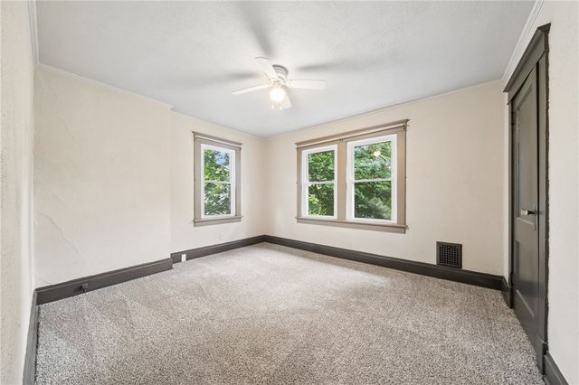 339 Good St, Jeannette, PA 15644