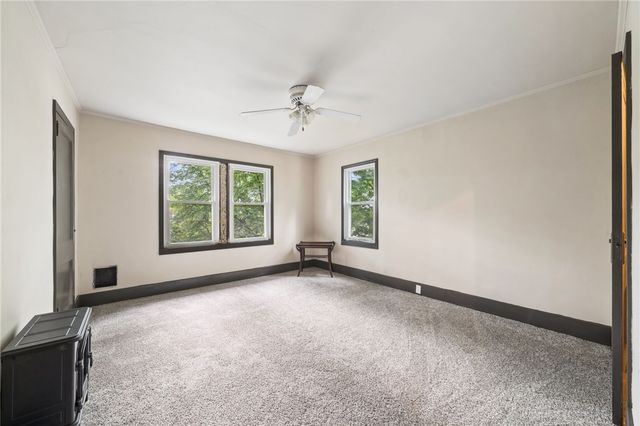 339 Good St, Jeannette, PA 15644