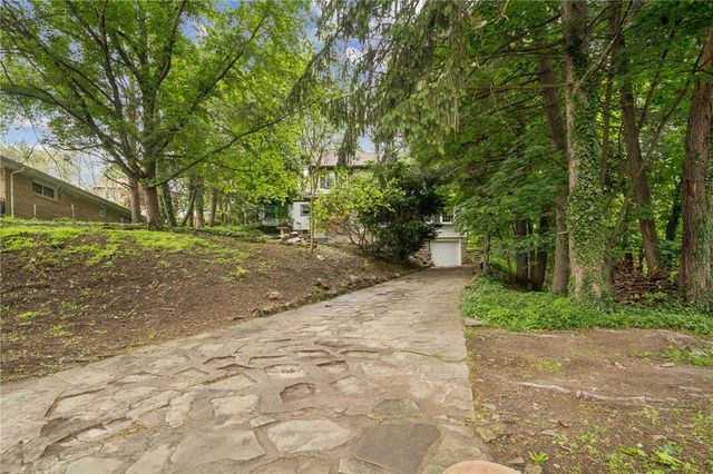 339 Good St, Jeannette, PA 15644