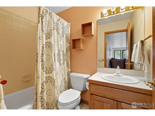 234 Deer Ln, Lyons, CO 80540